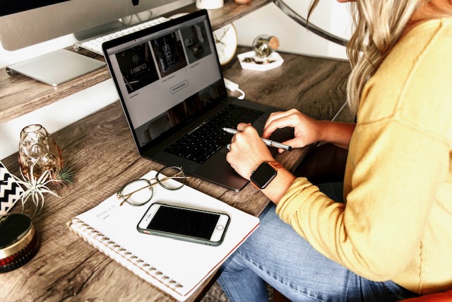 corinne-kutz-eeqFjT6q_sQ-unsplash (1)